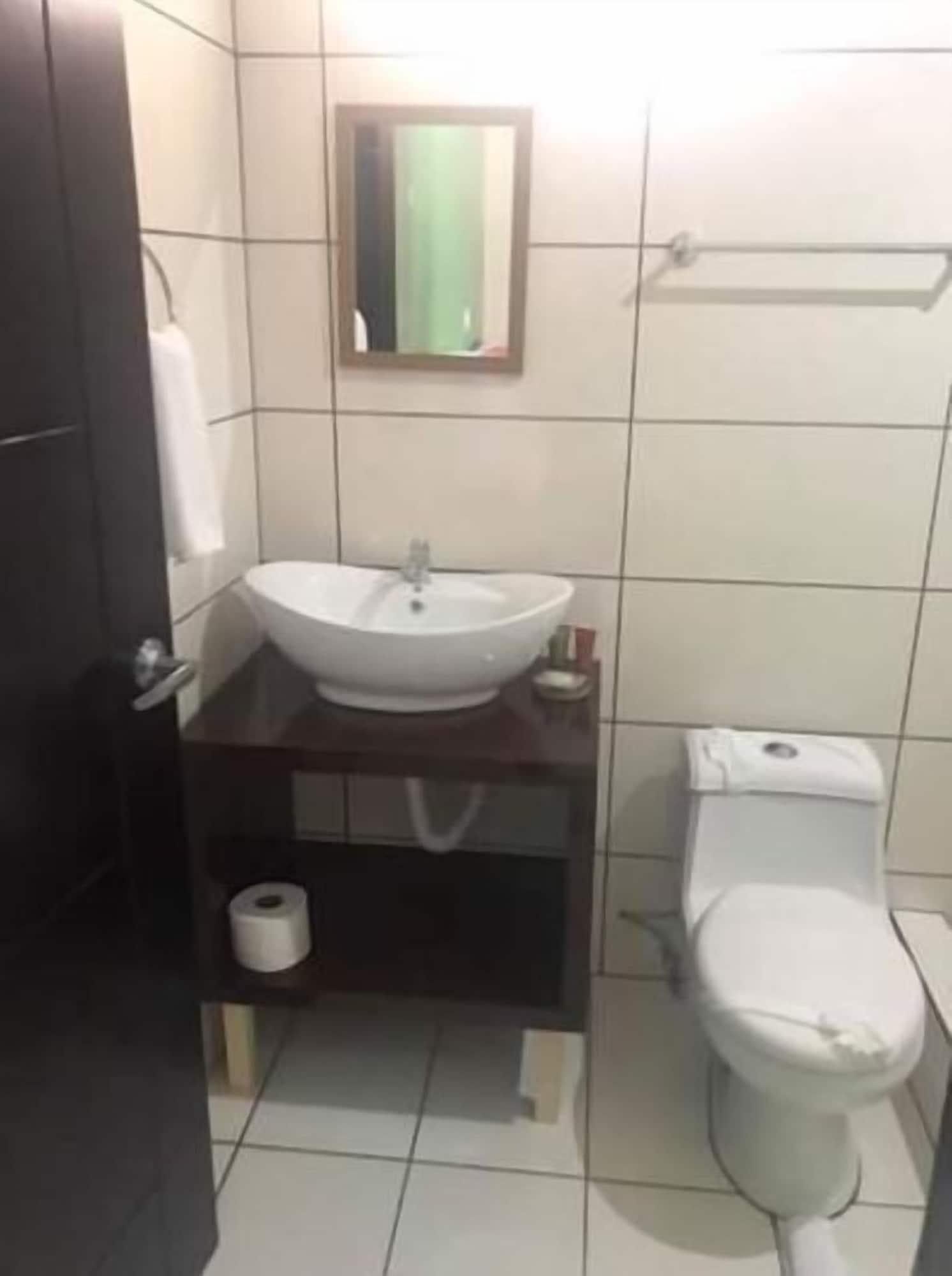 Hotel Jaco Vale Del Mar Екстериор снимка
